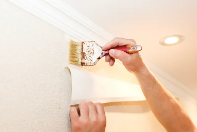 Pose de papier peint à Cercier — revêtements muraux et toiles de verre